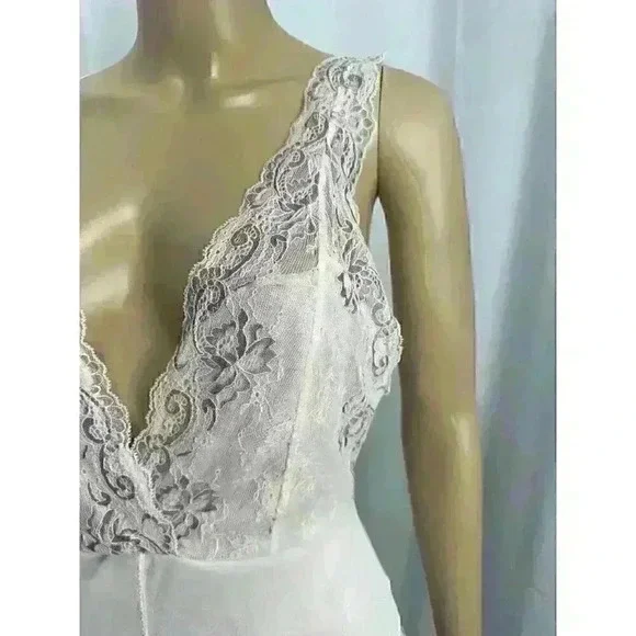 Marilyn Monroe Me Off Negligee Stretchy Lace Bodysuit Lingerie Pink Size M EUC - Picture 4 of 16